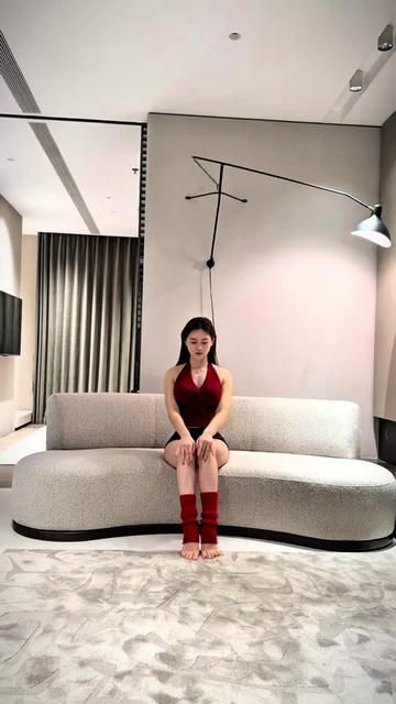 My Leg Length Challenge with a 2.4m Sofa: Home Yoga Stretching